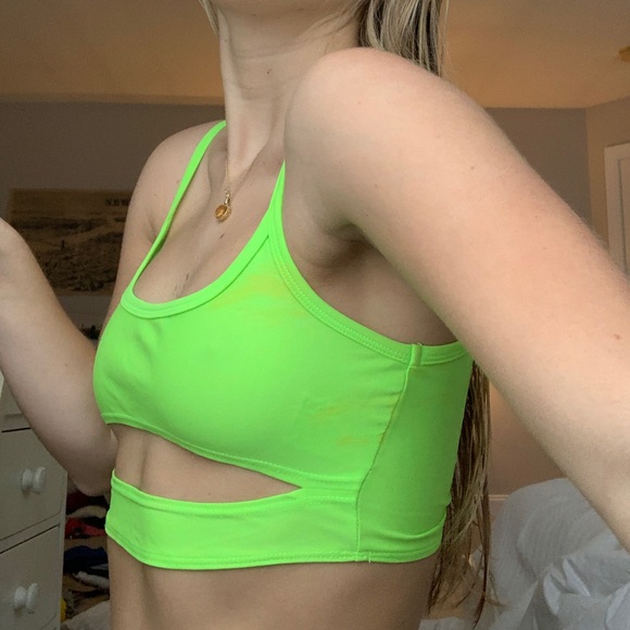 Motel like green Crop Top NWT S - Picture 2 of 3